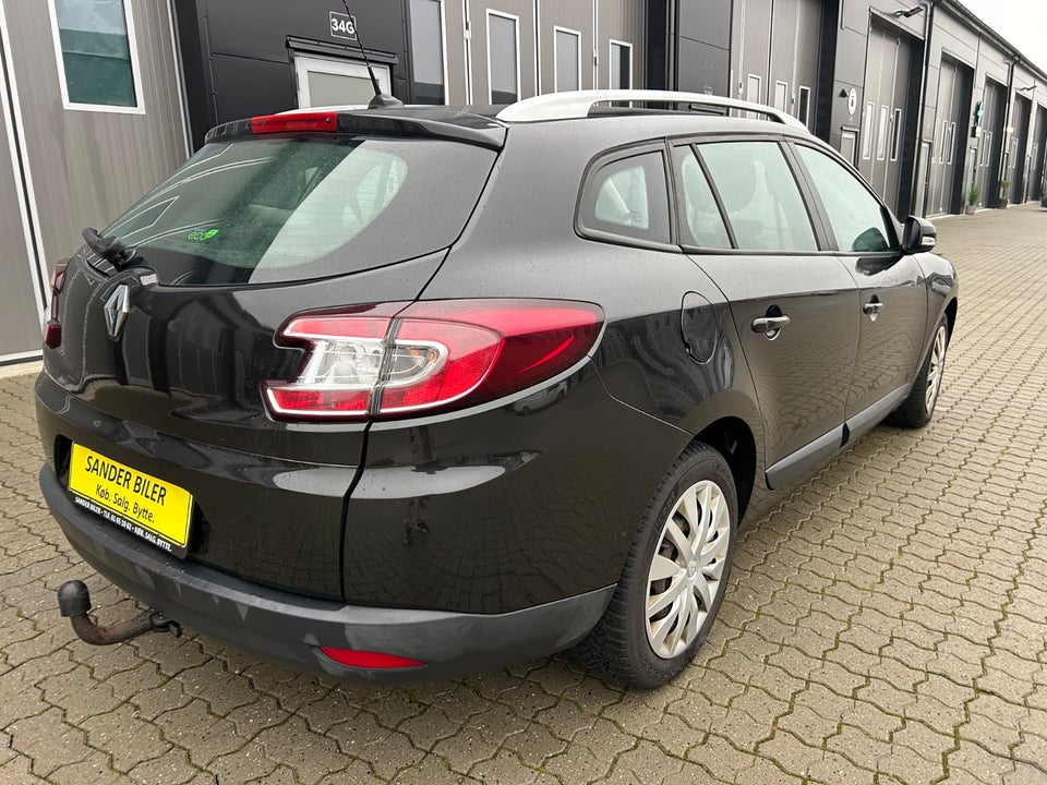 Renault Megane III 1,9 dCi 130 Expression Sport Tourer 5d