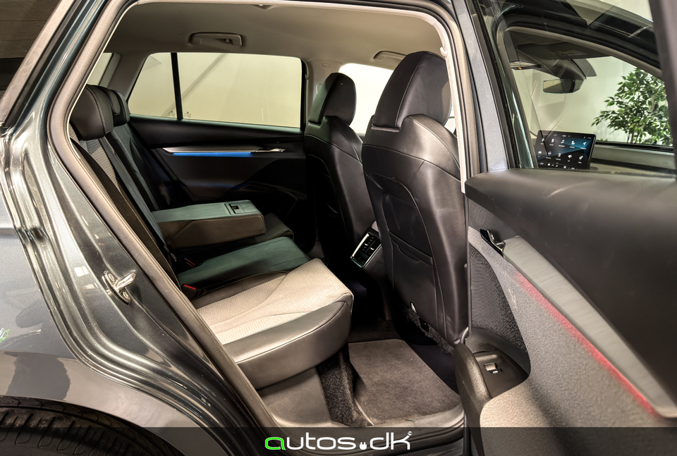 Skoda Enyaq 80 iV Loft 5d