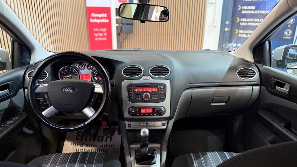 Ford Focus 1,6 Titanium stc. 5d