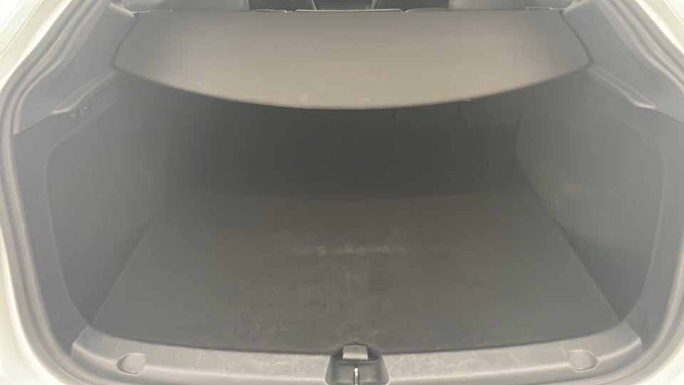 Tesla Model Y Long Range AWD 5d