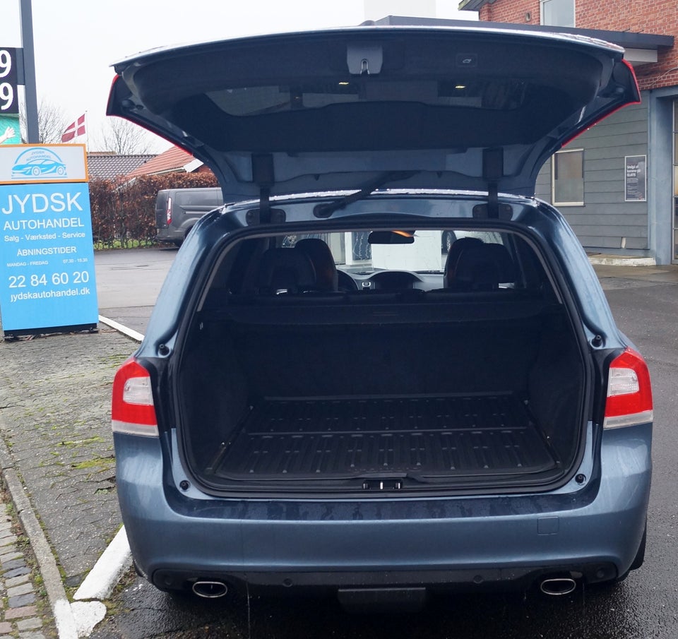 Volvo V70 2,0 D4 181 Momentum aut. 5d