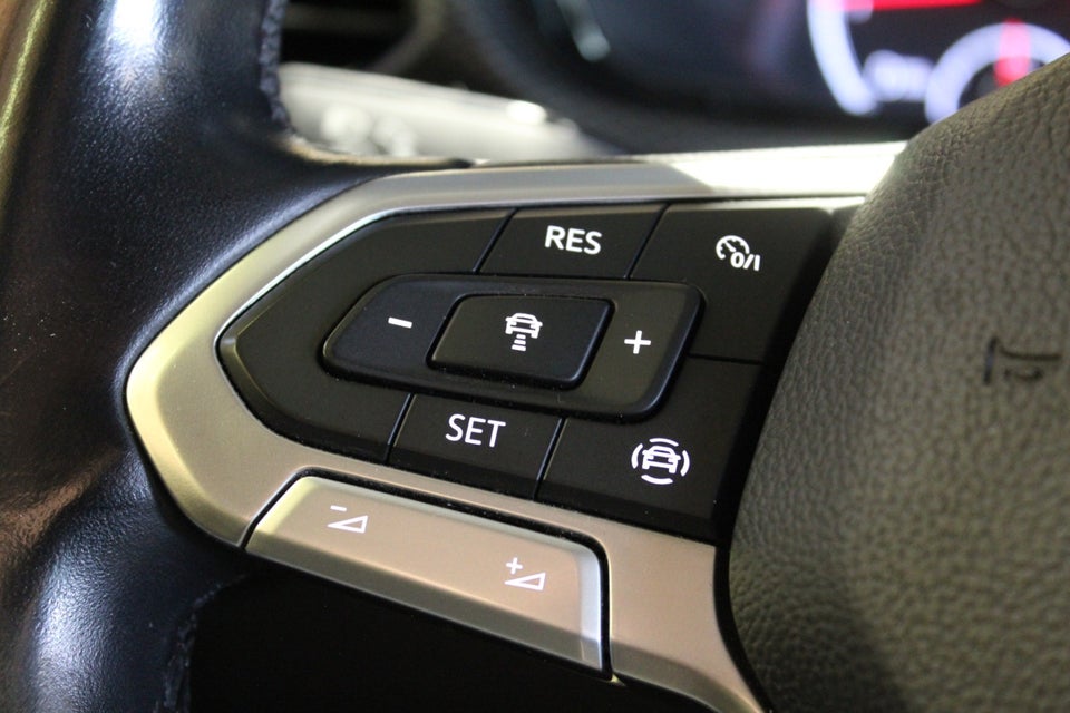 VW T-Cross 1,0 TSi 110 Life DSG 5d