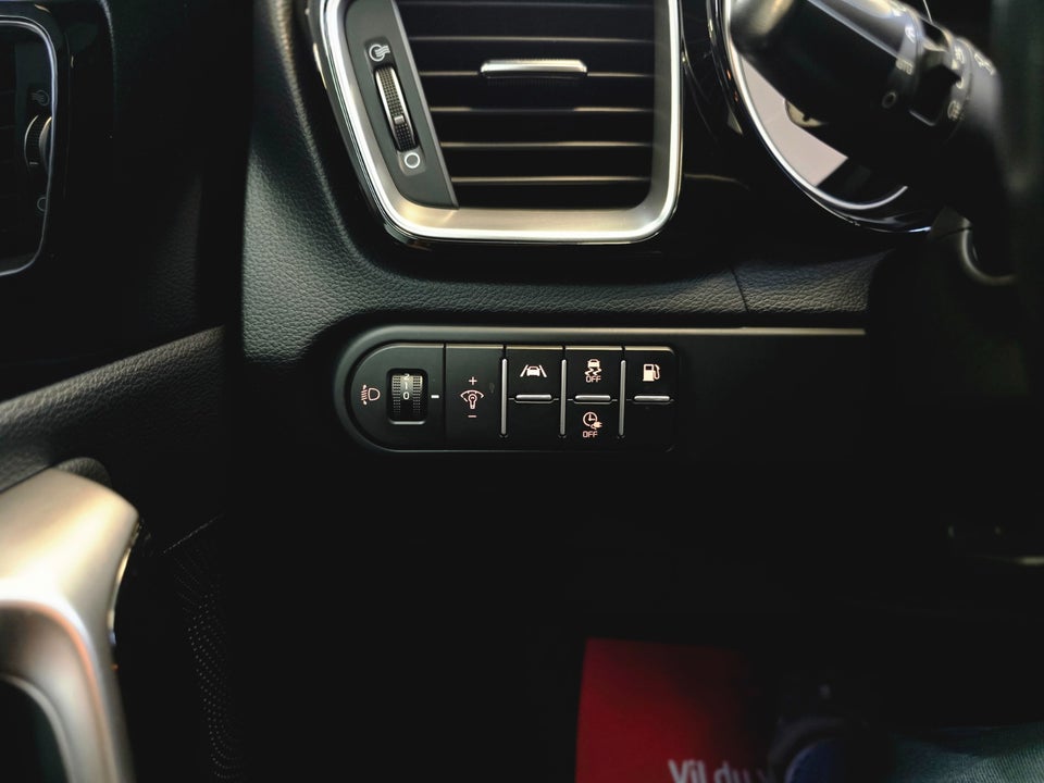 Kia Ceed 1,6 PHEV Prestige SW DCT 5d