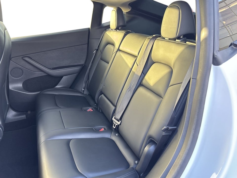 Tesla Model Y Long Range AWD 5d