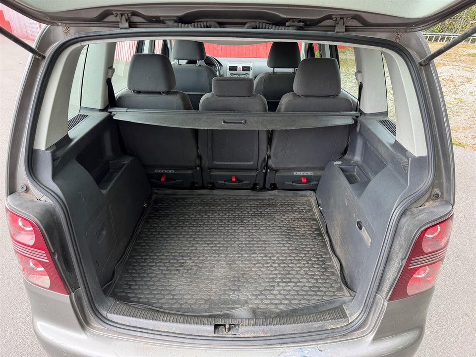 VW Touran 1,4 TSi 140 Trendline 5d