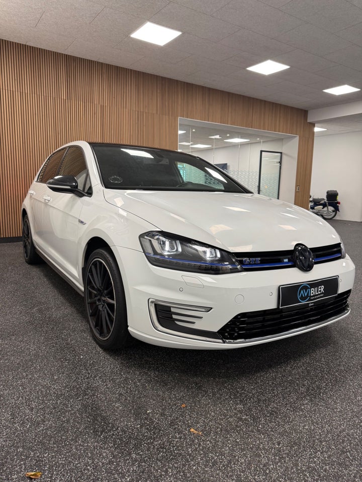 VW Golf VII 1,4 GTE DSG 5d