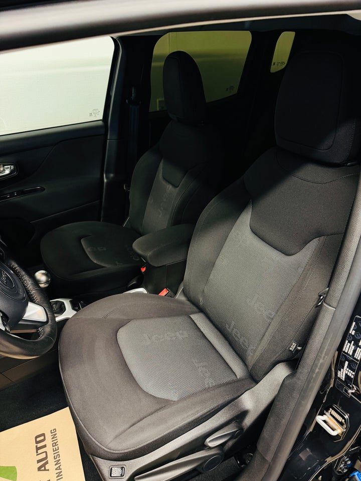 Jeep Renegade 1,6 Longitude 5d