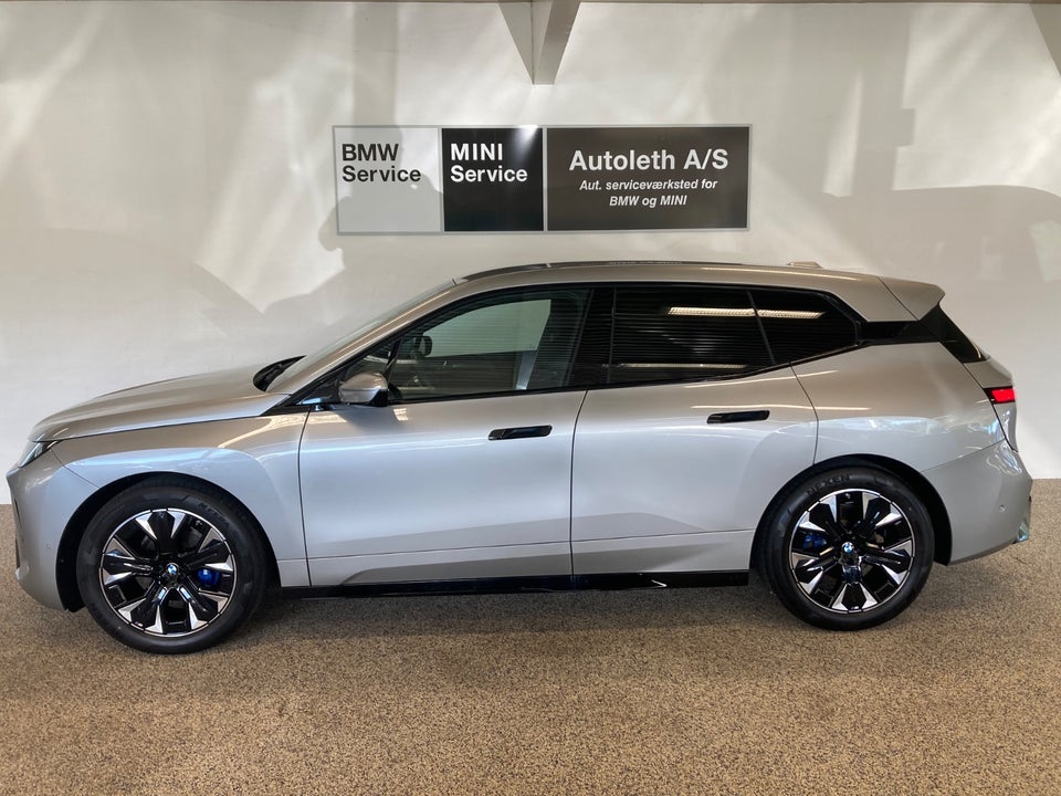 BMW iX xDrive45 M-Sport 5d