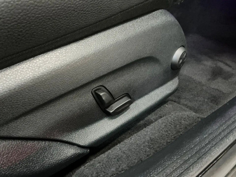 Mercedes E300 de 2,0 stc. aut. 4Matic 5d