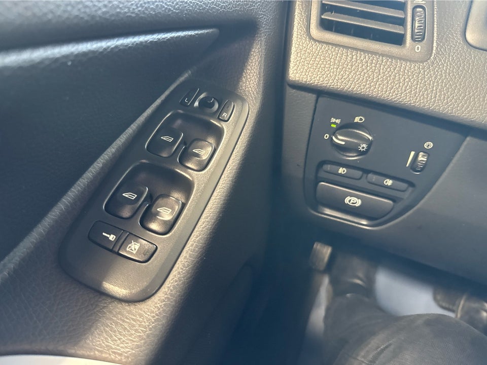 Volvo XC90 2,4 D5 185 aut. AWD 5d