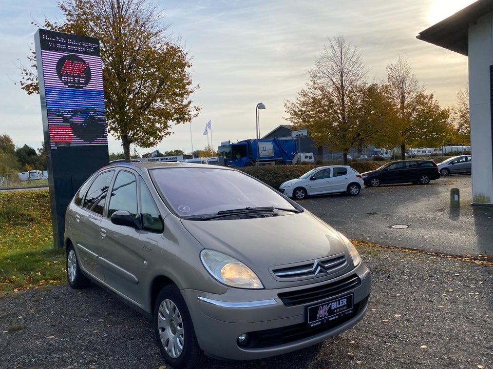 Citroën Xsara Picasso 2,0 16V Exclusive aut. Van 5d