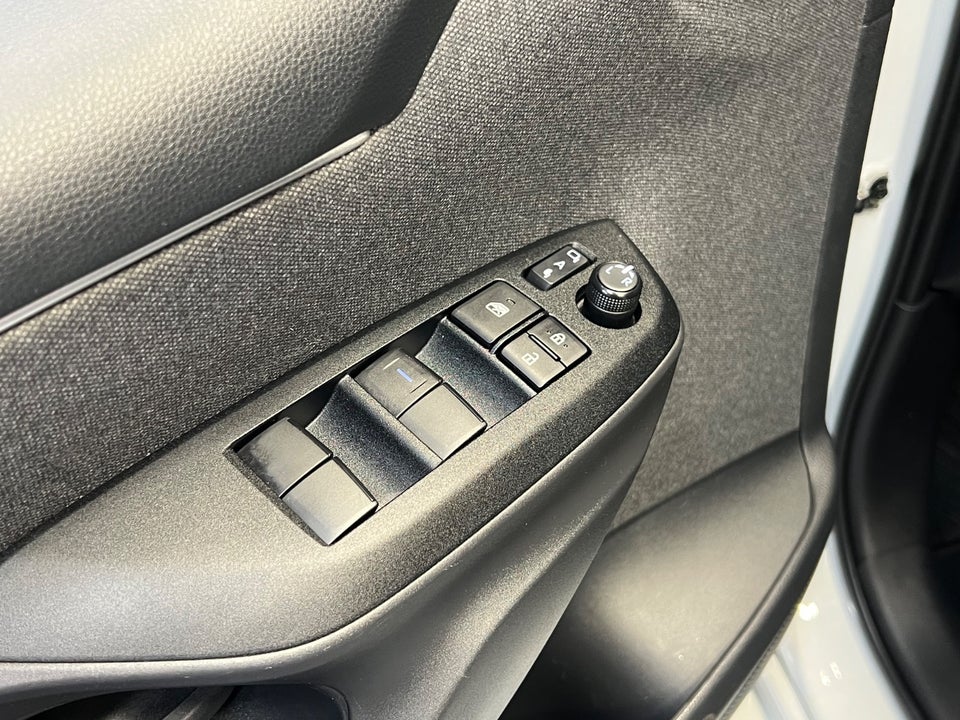 Toyota Yaris 1,5 Hybrid H3 Style e-CVT 5d