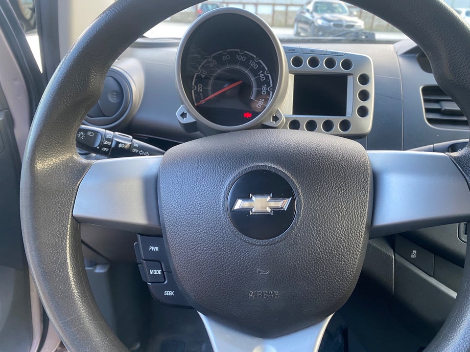 Chevrolet Spark 1,0 LS 5d