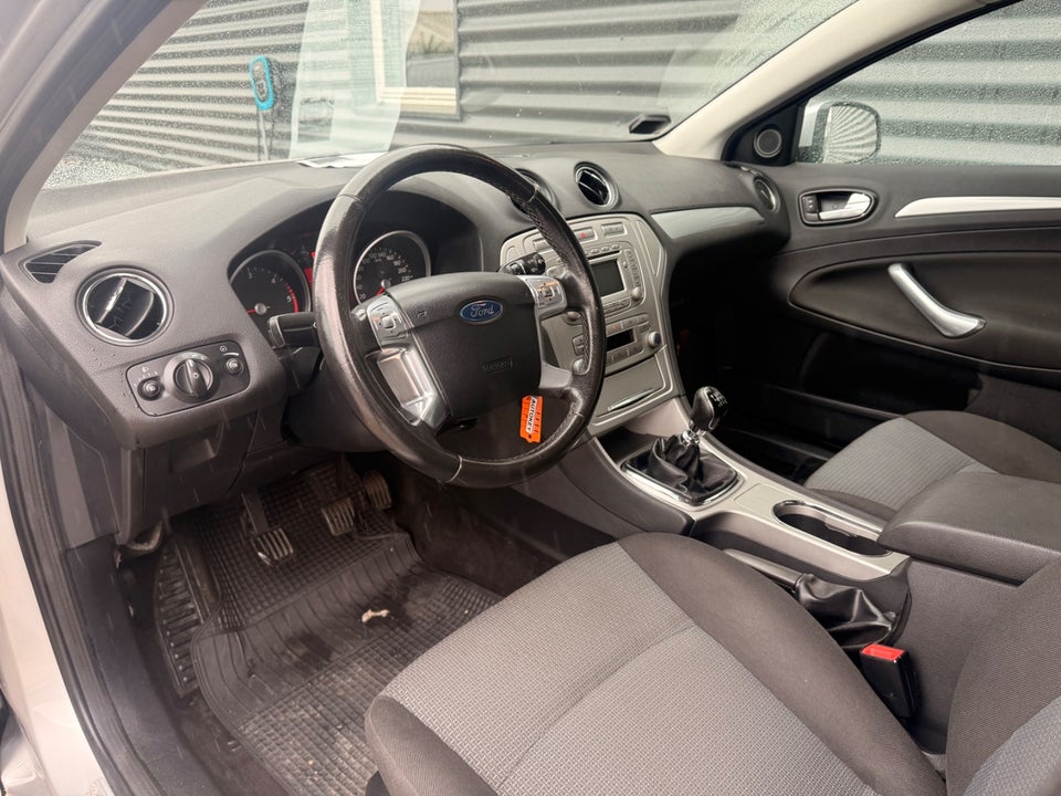 Ford Mondeo 2,0 TDCi 115 Titanium stc. 5d