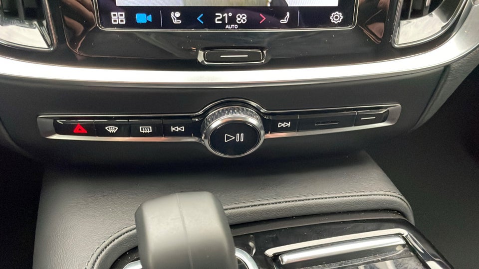 Volvo V60 CC 2,0 B5 250 Plus Bright aut. AWD 5d