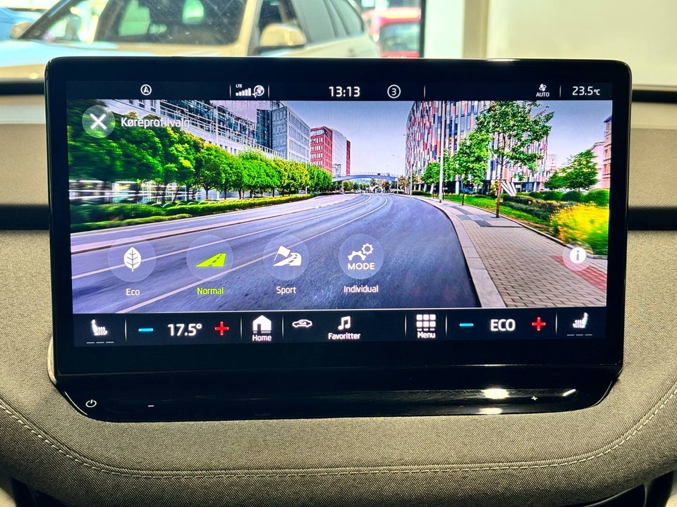 Skoda Enyaq 80x iV Plus 5d