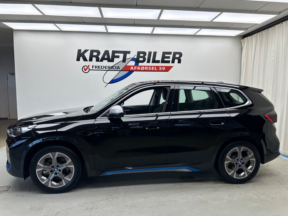 BMW iX1 xDrive30 X-Line 5d