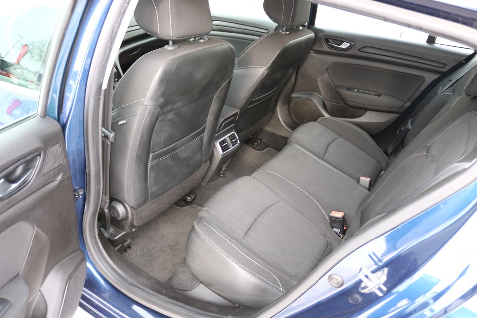 Renault Megane IV 1,3 TCe 140 Limited Sport Tourer 5d