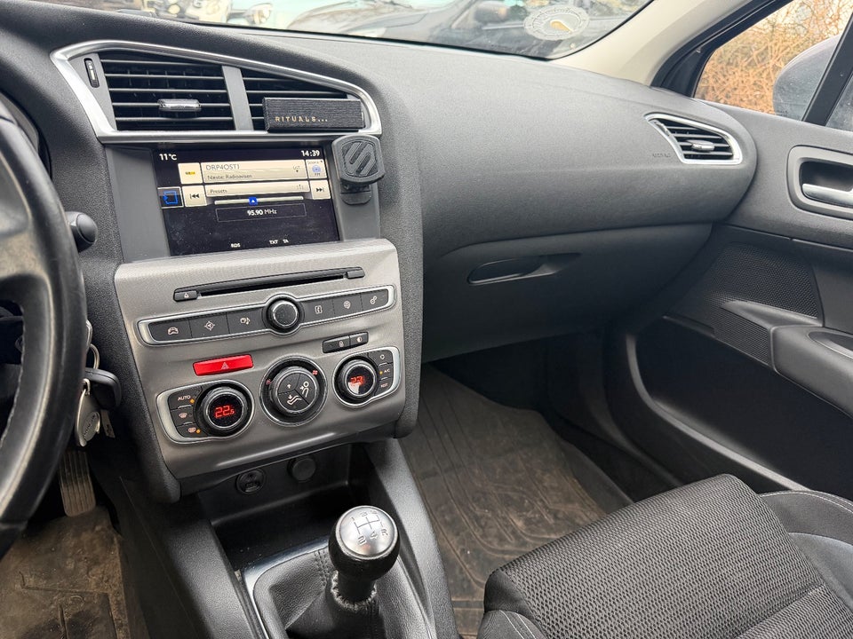 Citroën C4 1,6 BlueHDi 100 Feel 5d