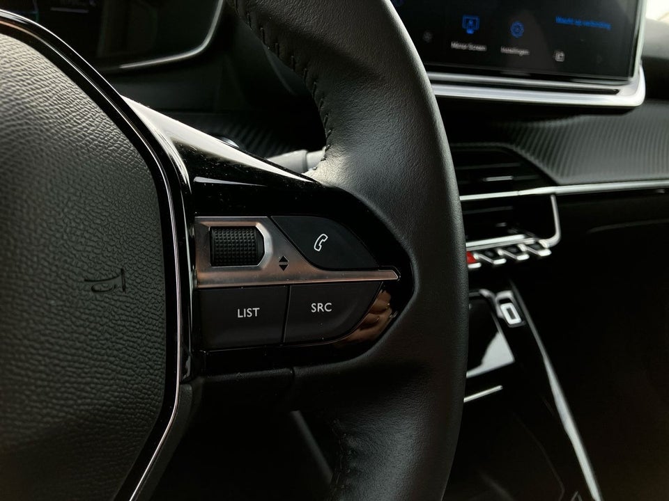 Peugeot e-2008 50 Allure 5d