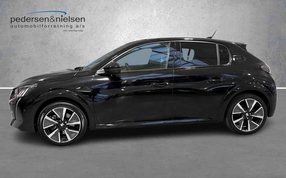 Peugeot e-208 50 GT 5d