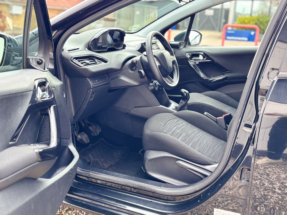 Peugeot 208 1,0 VTi Access 5d