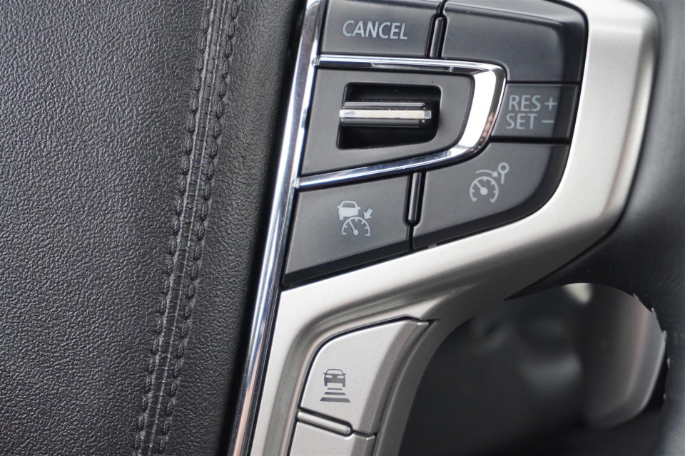 Mitsubishi Outlander 2,4 PHEV Intense CVT 4WD 5d