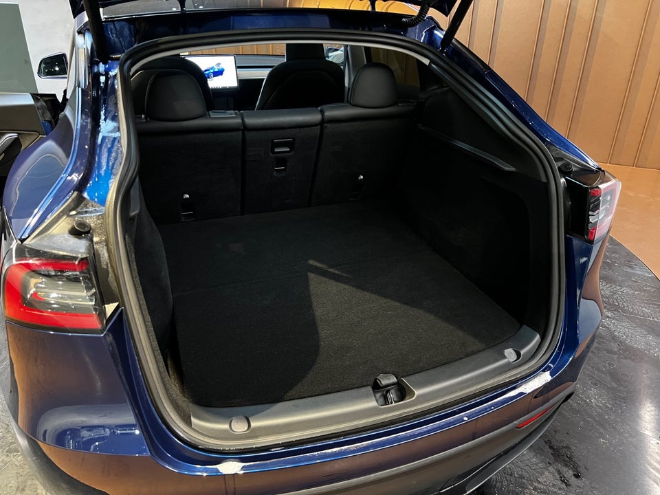 Tesla Model Y Performance AWD 5d