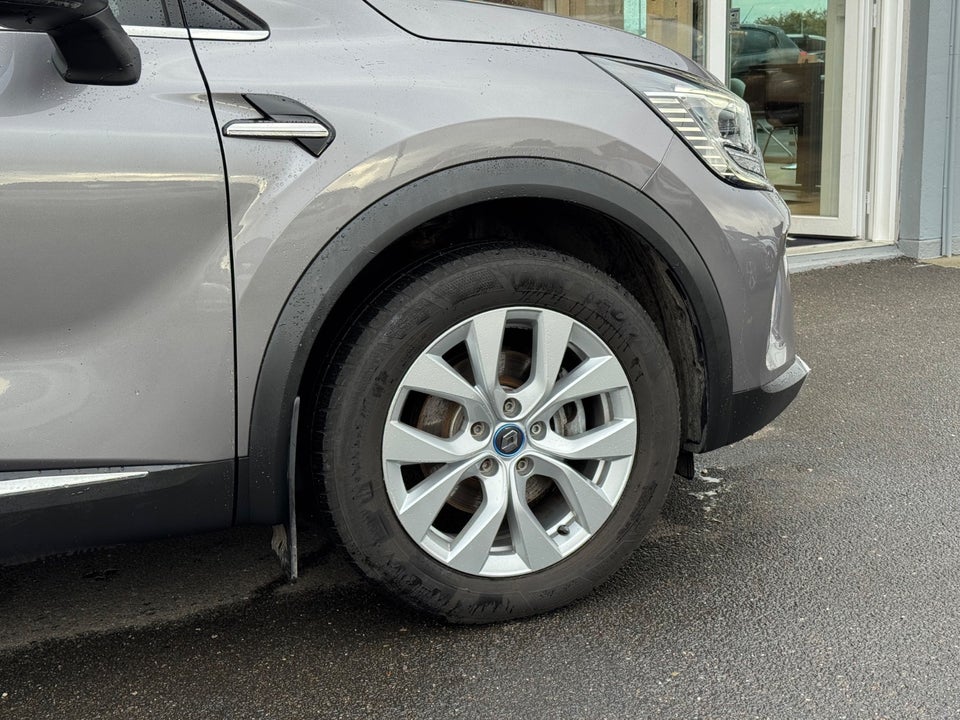 Renault Captur 1,6 E-Tech Intens 5d