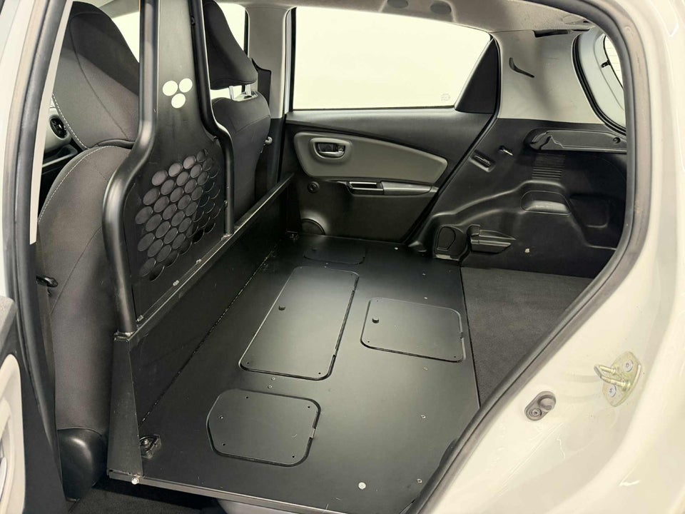 Toyota Yaris 1,5 Hybrid H2 e-CVT Van 5d