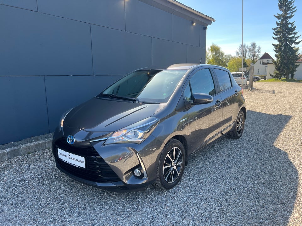 Toyota Yaris 1,5 Hybrid H1 e-CVT Van 5d