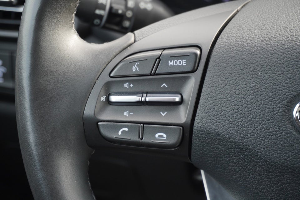 Hyundai i30 1,0 T-GDi Essential stc. DCT 5d