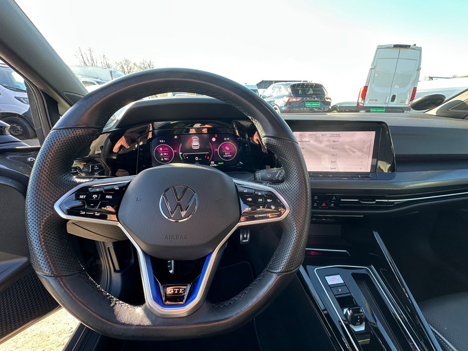 VW Golf VIII 1,4 GTE DSG Van 5d