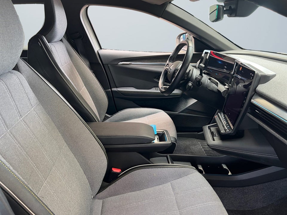 Renault Megane E-Tech 60 Techno 5d