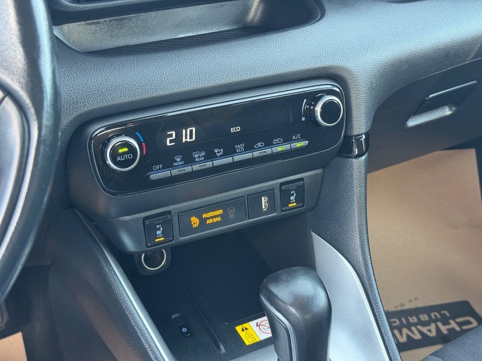 Toyota Yaris 1,5 Hybrid Active Tech+ Design e-CVT 5d