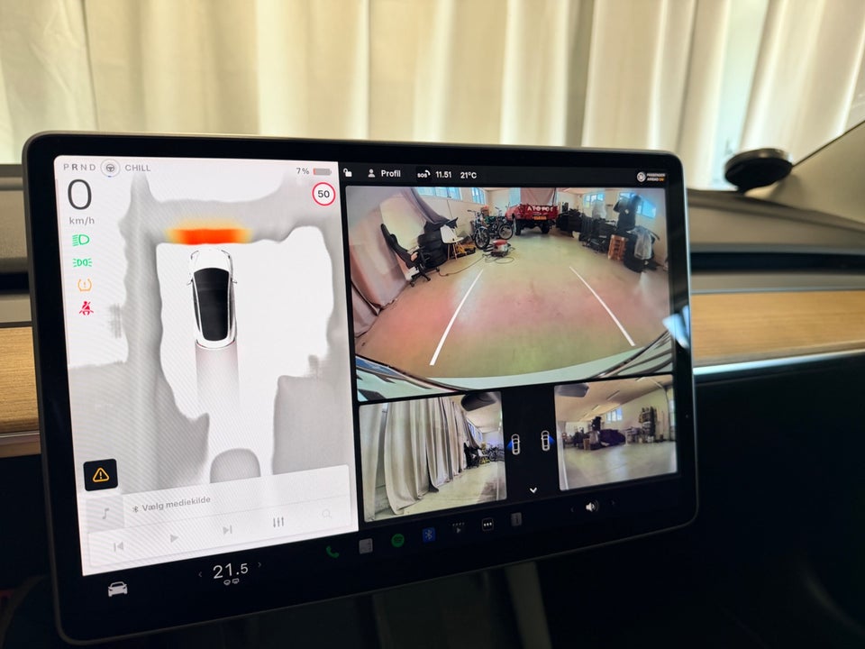 Tesla Model 3 Long Range RWD 4d