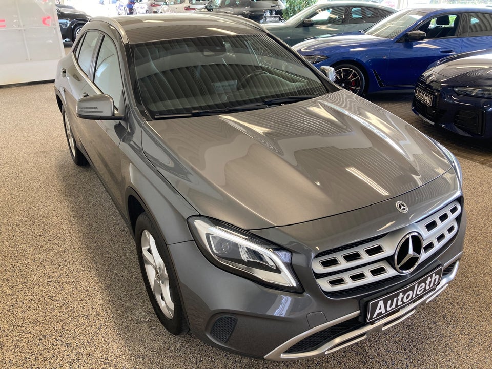 Mercedes GLA200 1,6  5d