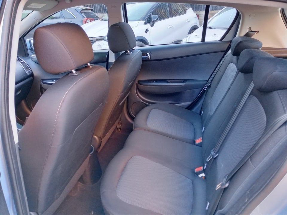 Hyundai i20 1,25 Comfort 5d