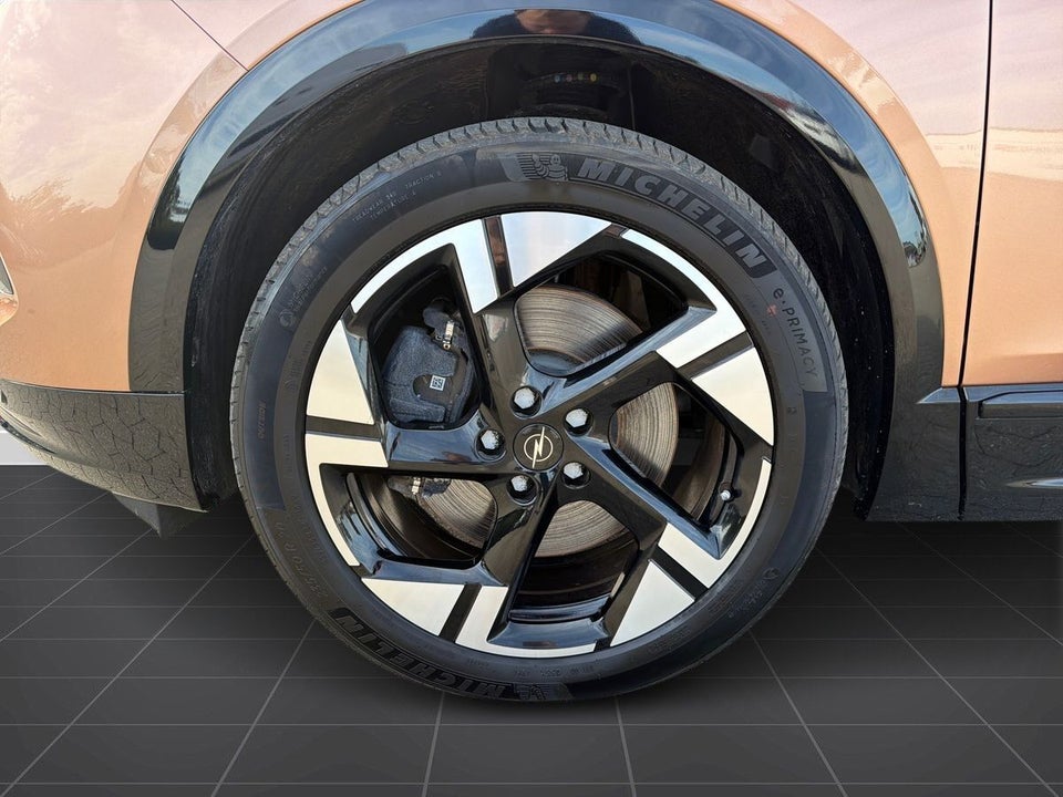 Opel Grandland-e 73 GS Sky 5d