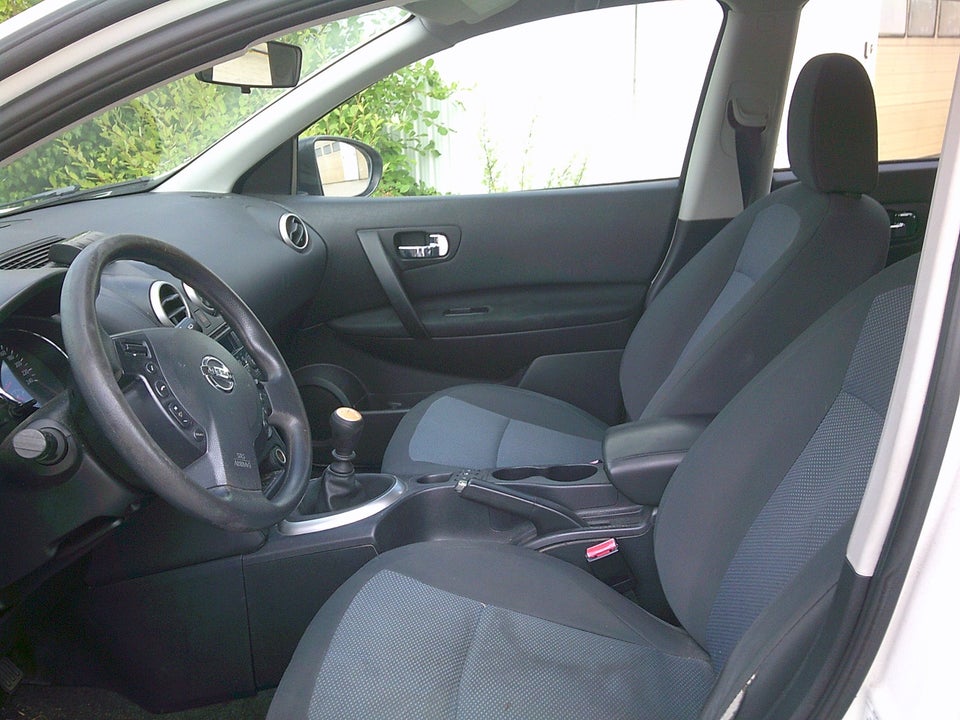 Nissan Qashqai 1,5 dCi 110 Tekna 5d