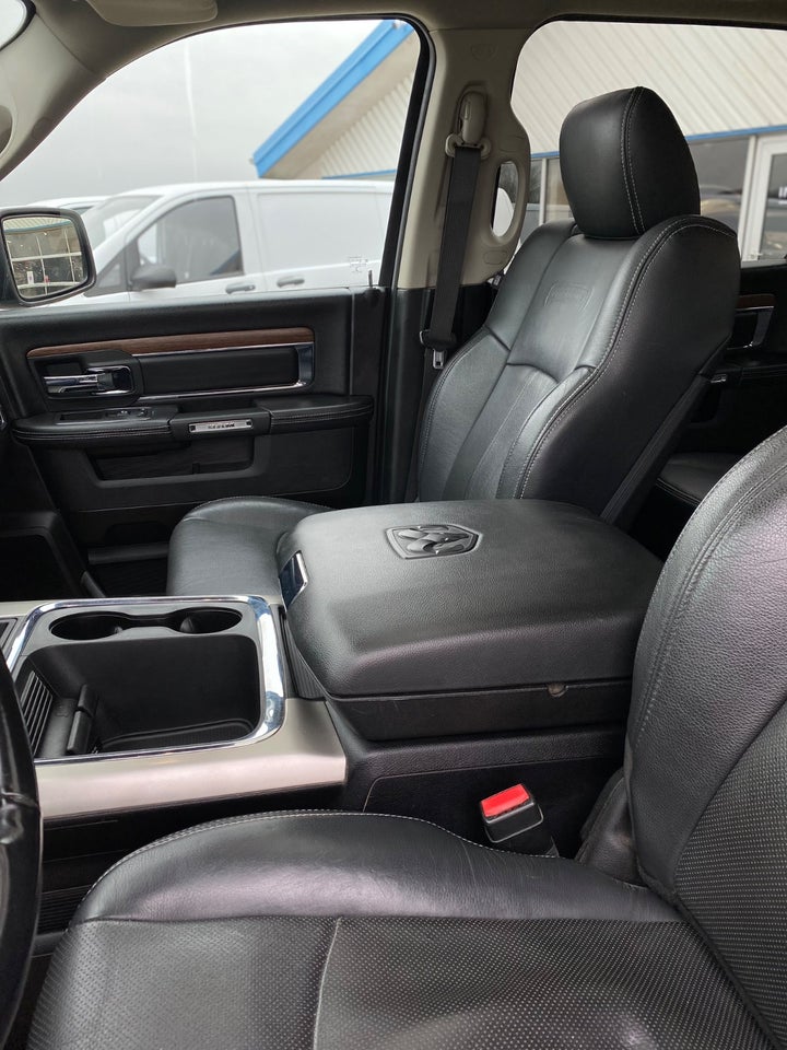 Dodge RAM 1500 5,7 V8 Laramie Crew Cab aut. 4x4 4d