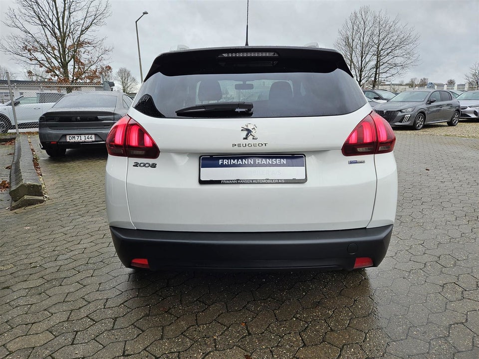 Peugeot 2008 1,2 VTi 82 Winter Edition 5d