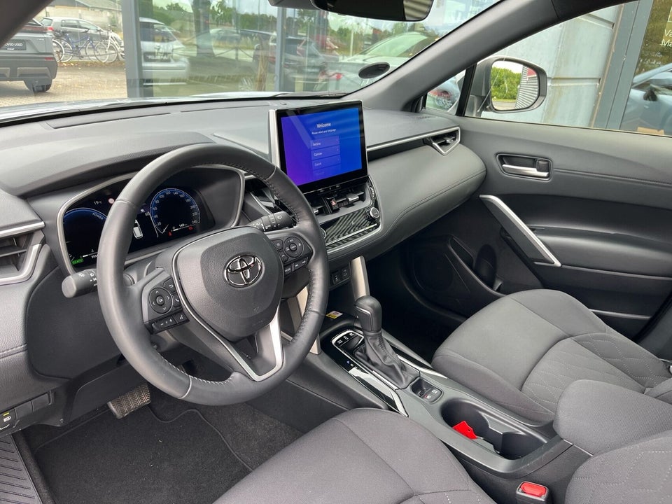 Toyota Corolla Cross 1,8 Hybrid Style Comfort CVT 5d