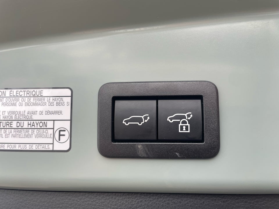 Toyota Corolla Cross 2,0 Hybrid Elegant Luxury CVT 5d