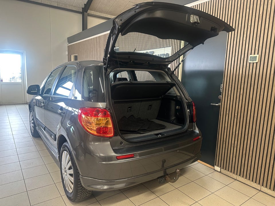 Suzuki SX4 1,6 CombiBack GL 5d