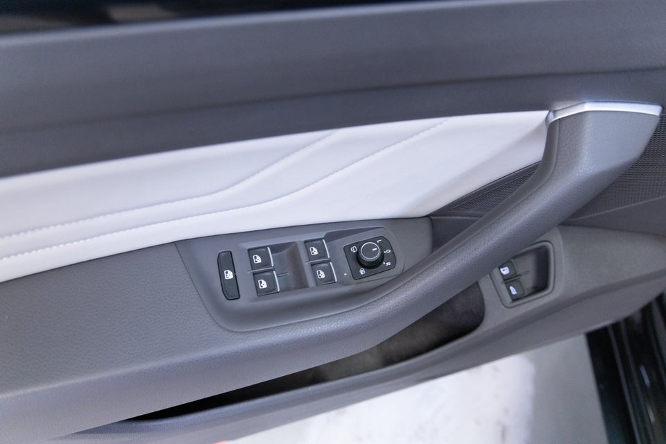 VW Arteon 1,4 eHybrid Elegance DSG 4d