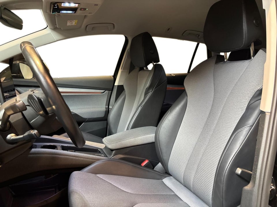 Skoda Enyaq 60 iV Plus 5d