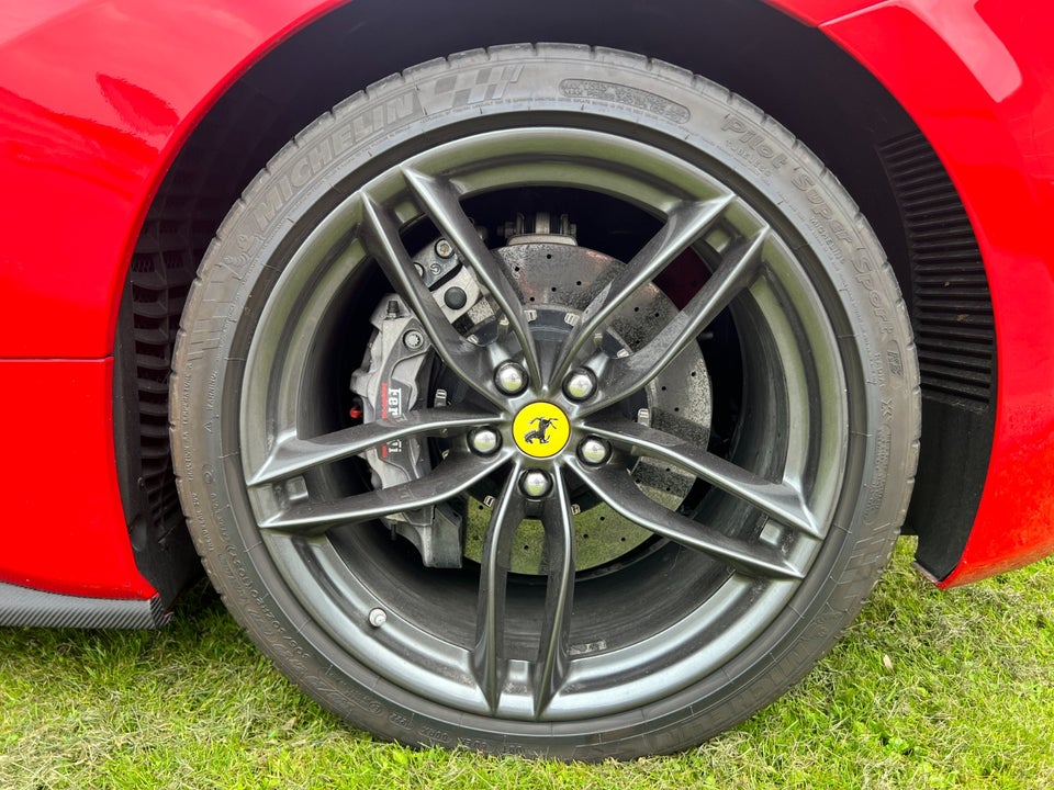 Ferrari 488 Spider 3,9 DCT 2d