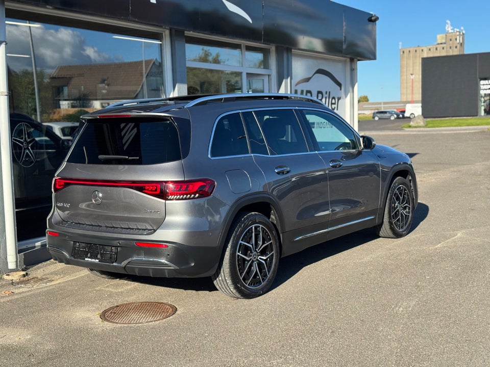 Mercedes EQB300 AMG Line 4Matic 5d