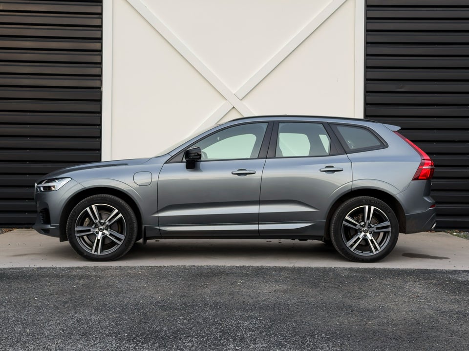 Volvo XC60 2,0 T8 390 R-Design aut. AWD 5d